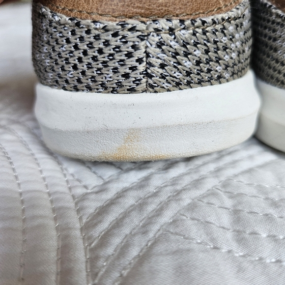 EUC Olukai Womens Hale'iwa Li Ha'a Women Size 7.5 Brown Grey Slipon - Picture 12 of 16